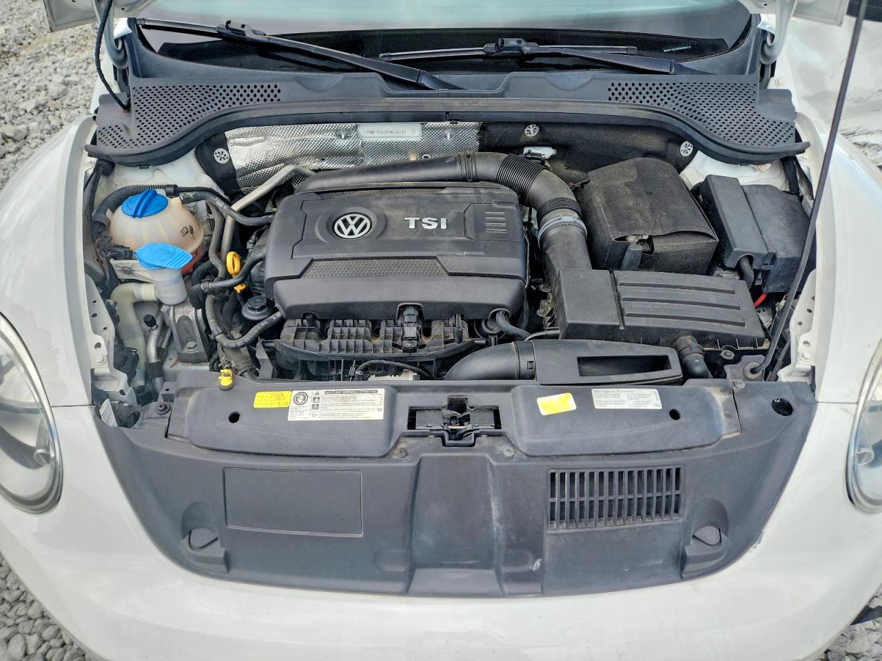 2015 VOLKSWAGEN BEETLE