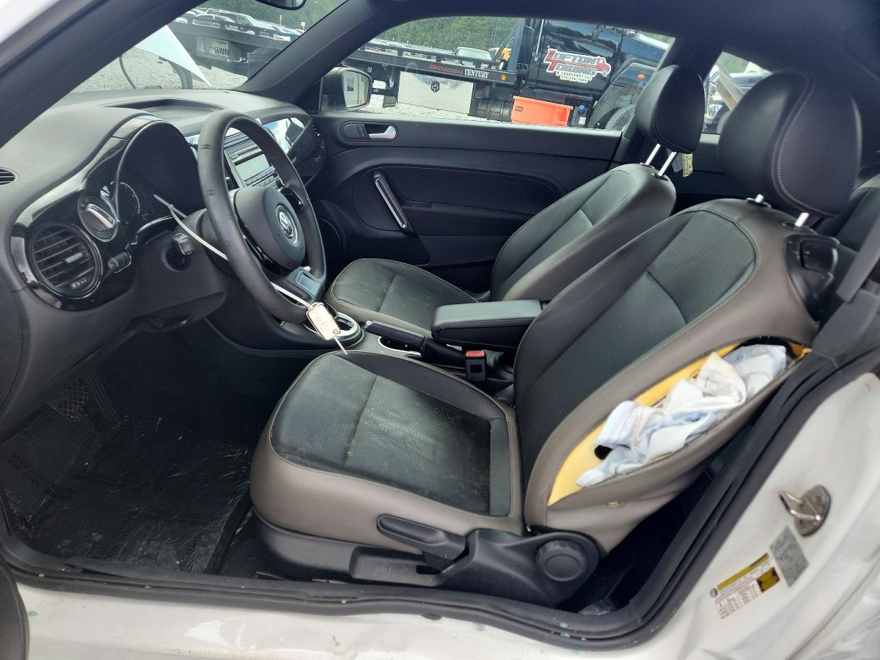 2015 VOLKSWAGEN BEETLE