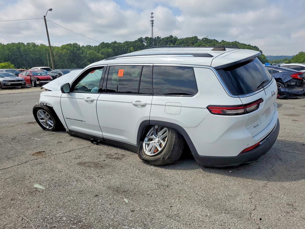 2023 JEEP CHEROKEE