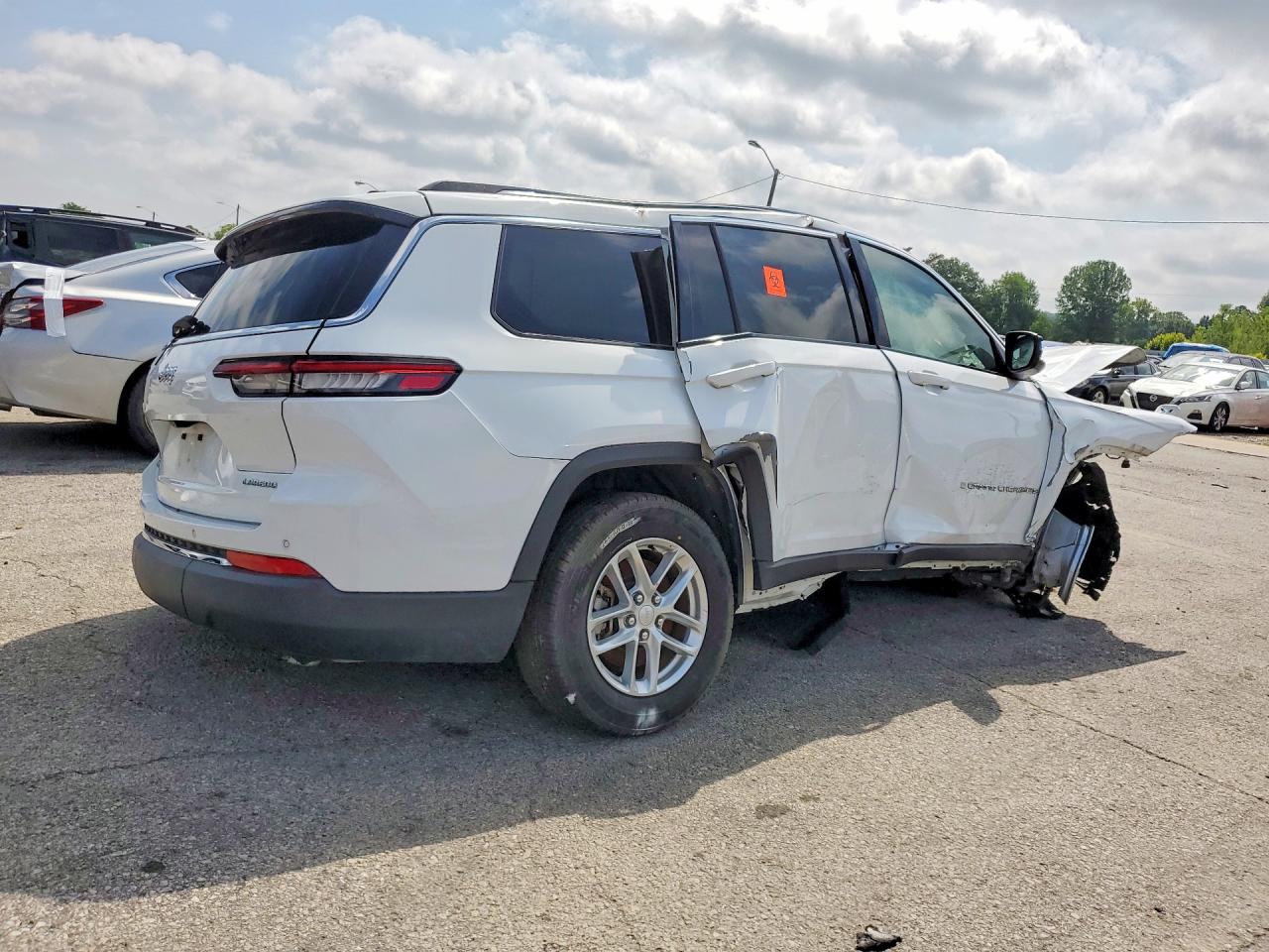 2023 JEEP CHEROKEE