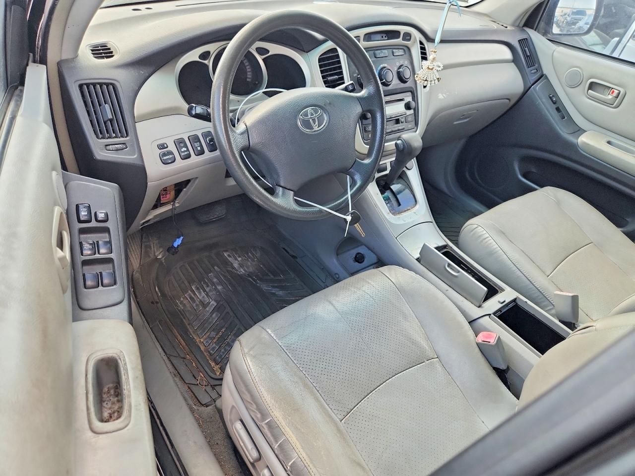 2006 TOYOTA HIGHLANDER