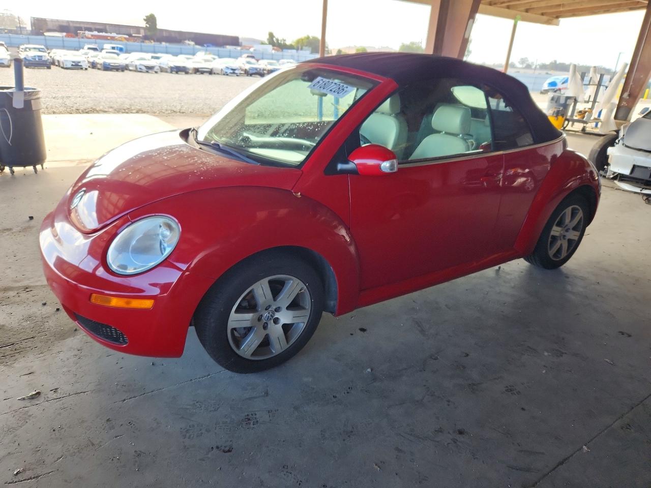 2006 VOLKSWAGEN BEETLE