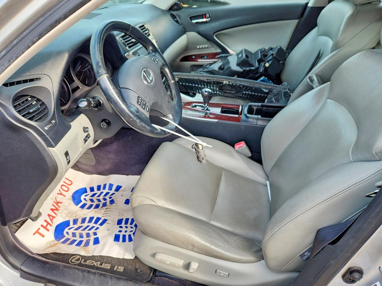 2006 LEXUS IS