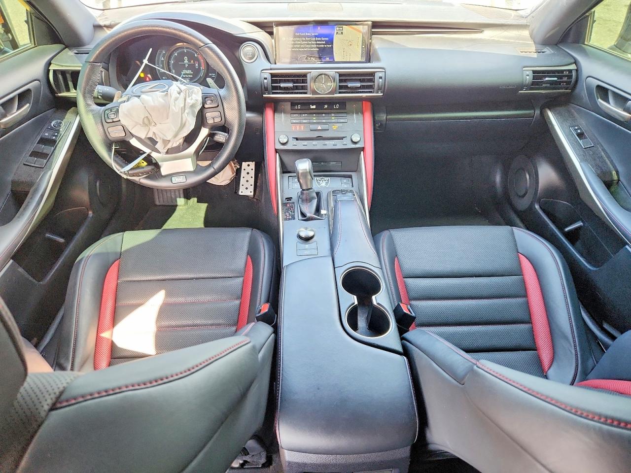2019 LEXUS IS