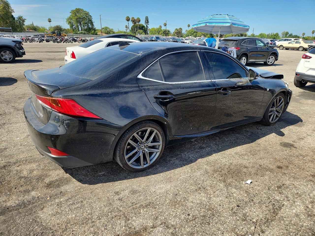 2019 LEXUS IS