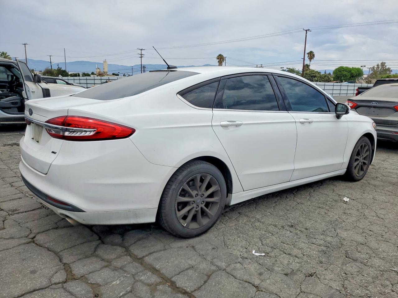 2017 FORD FUSION