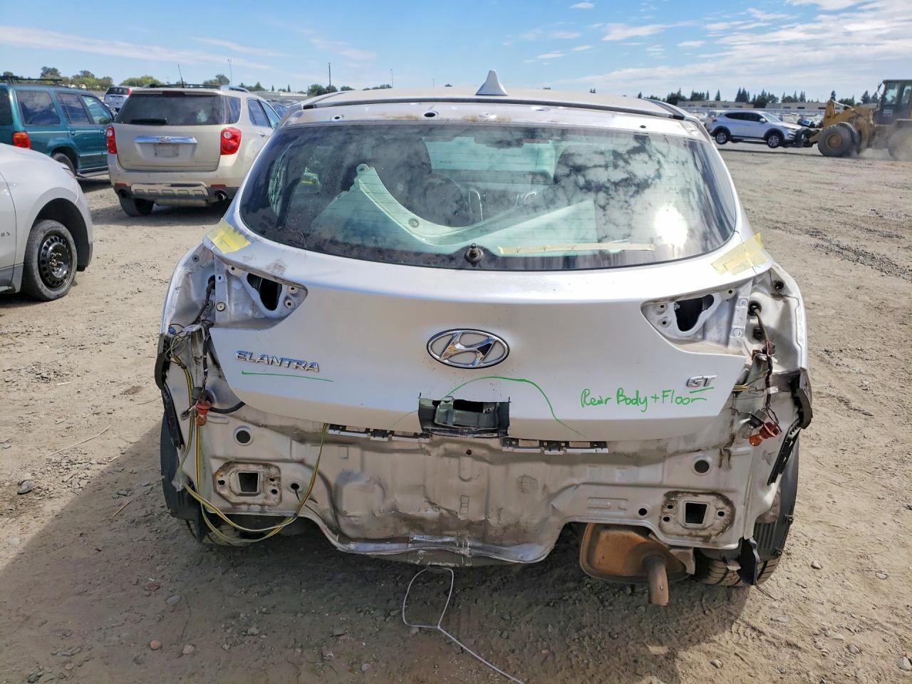 2013 HYUNDAI ELANTRA