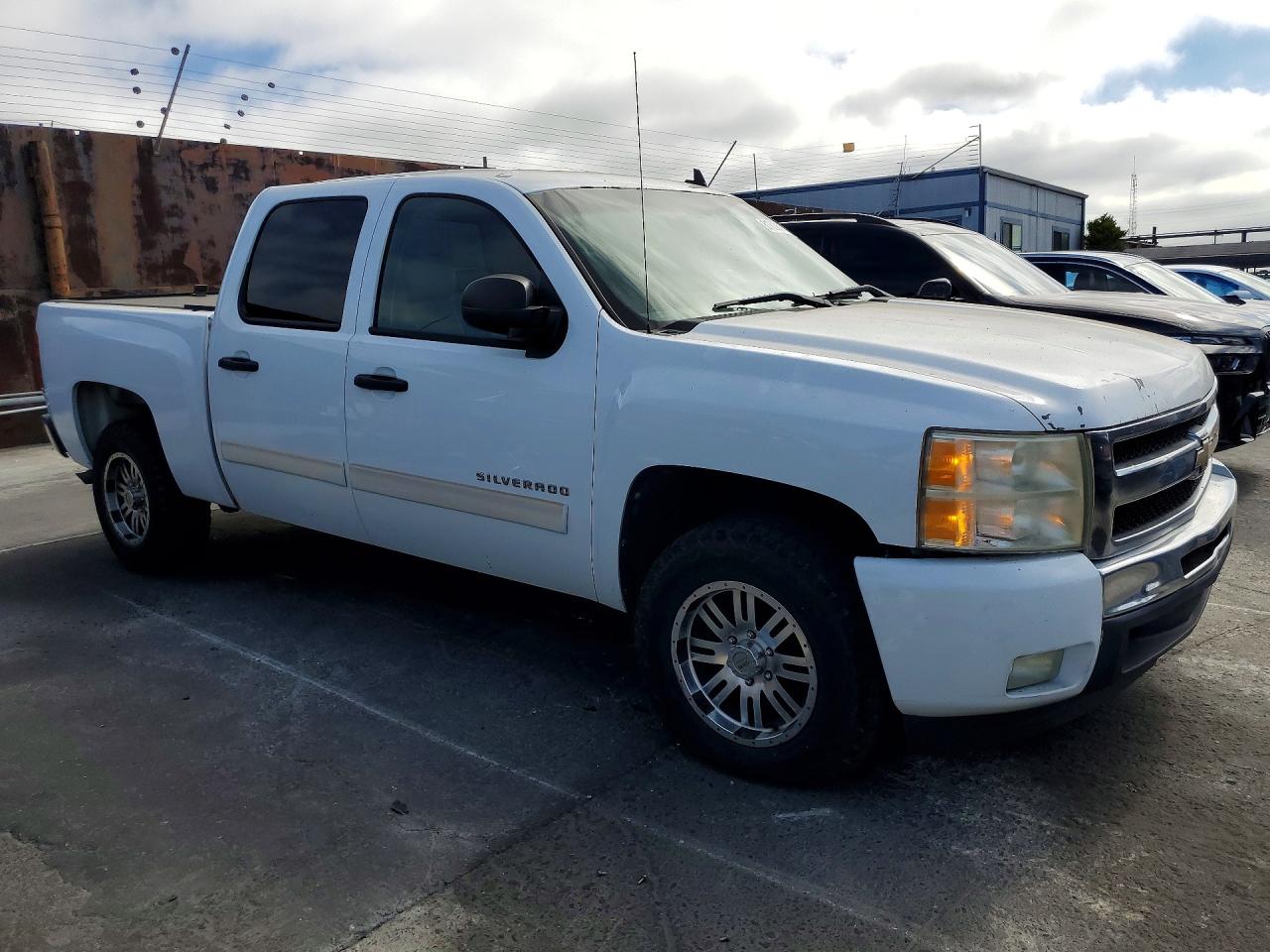 2011 CHEVROLET SILVERADO