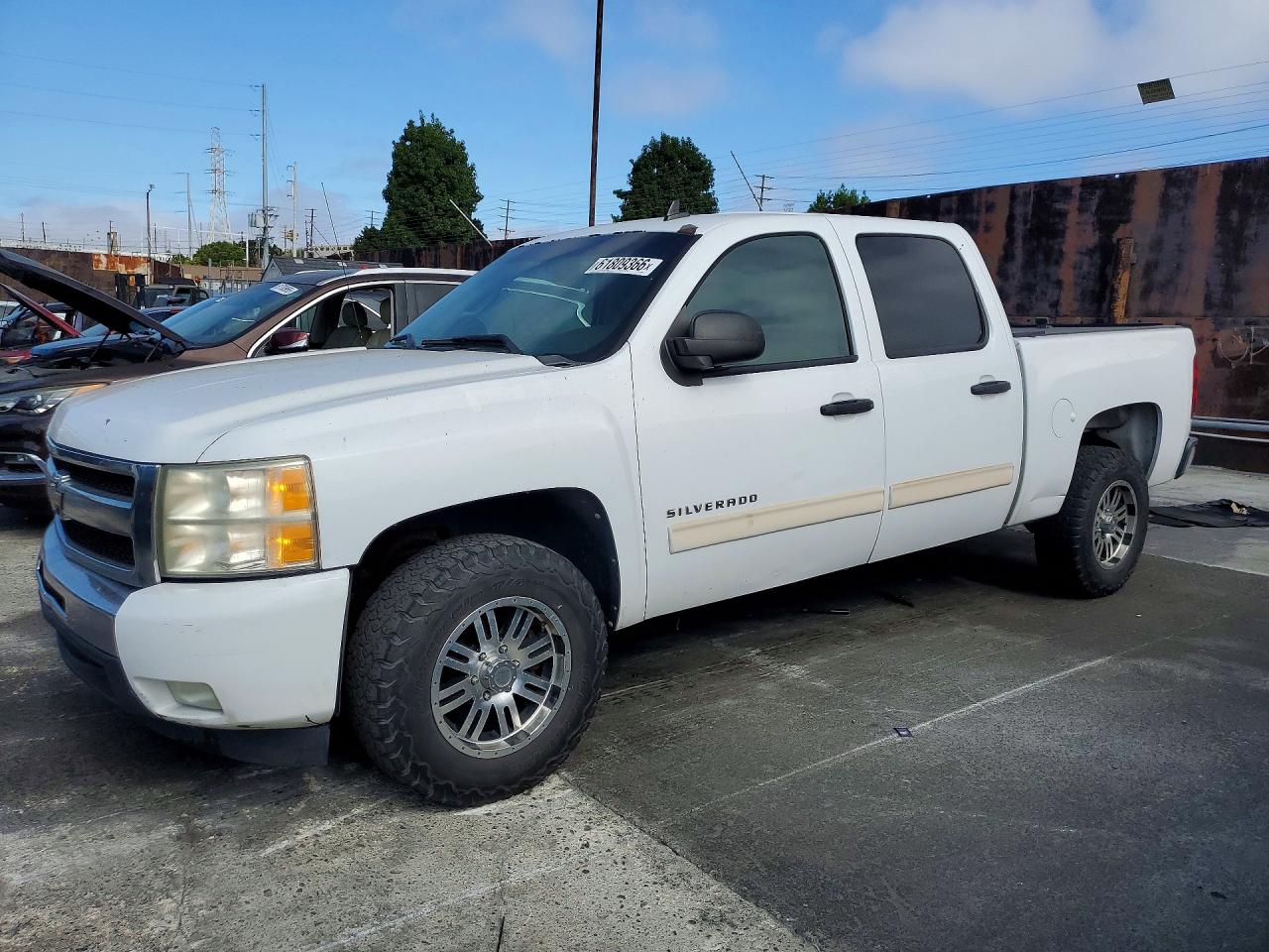 2011 CHEVROLET SILVERADO