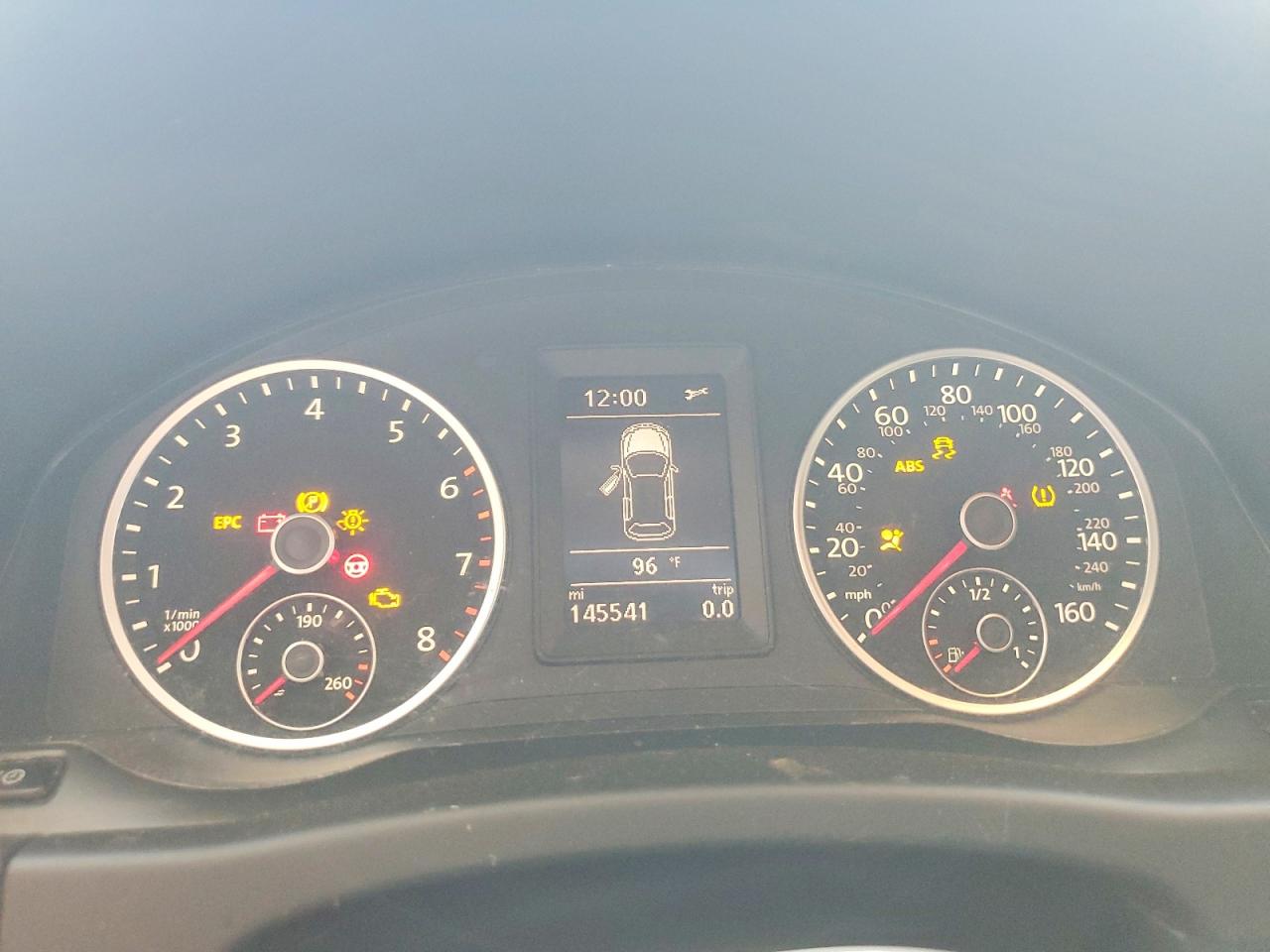 2014 VOLKSWAGEN TIGUAN