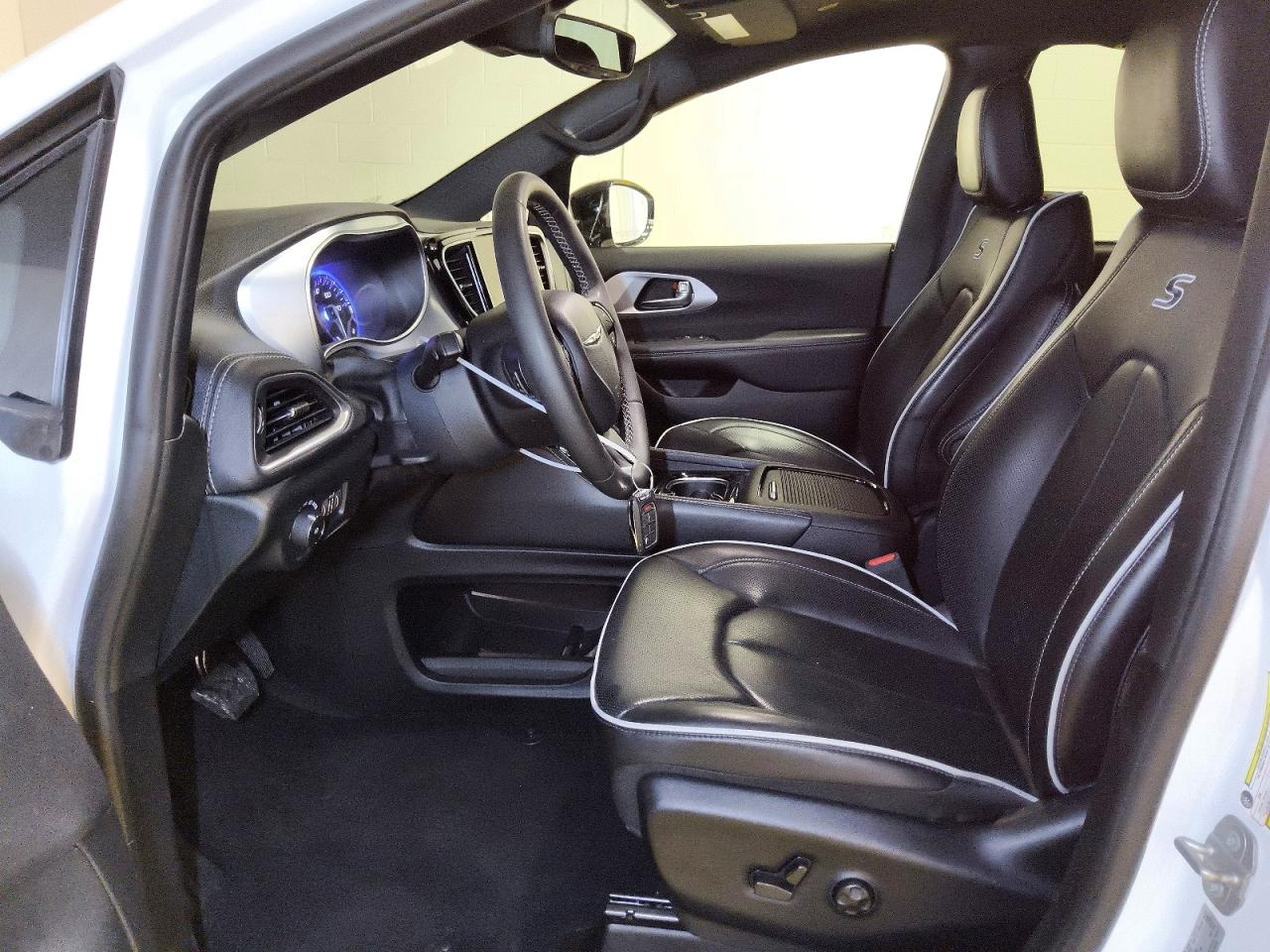 2025 CHRYSLER PACIFICA