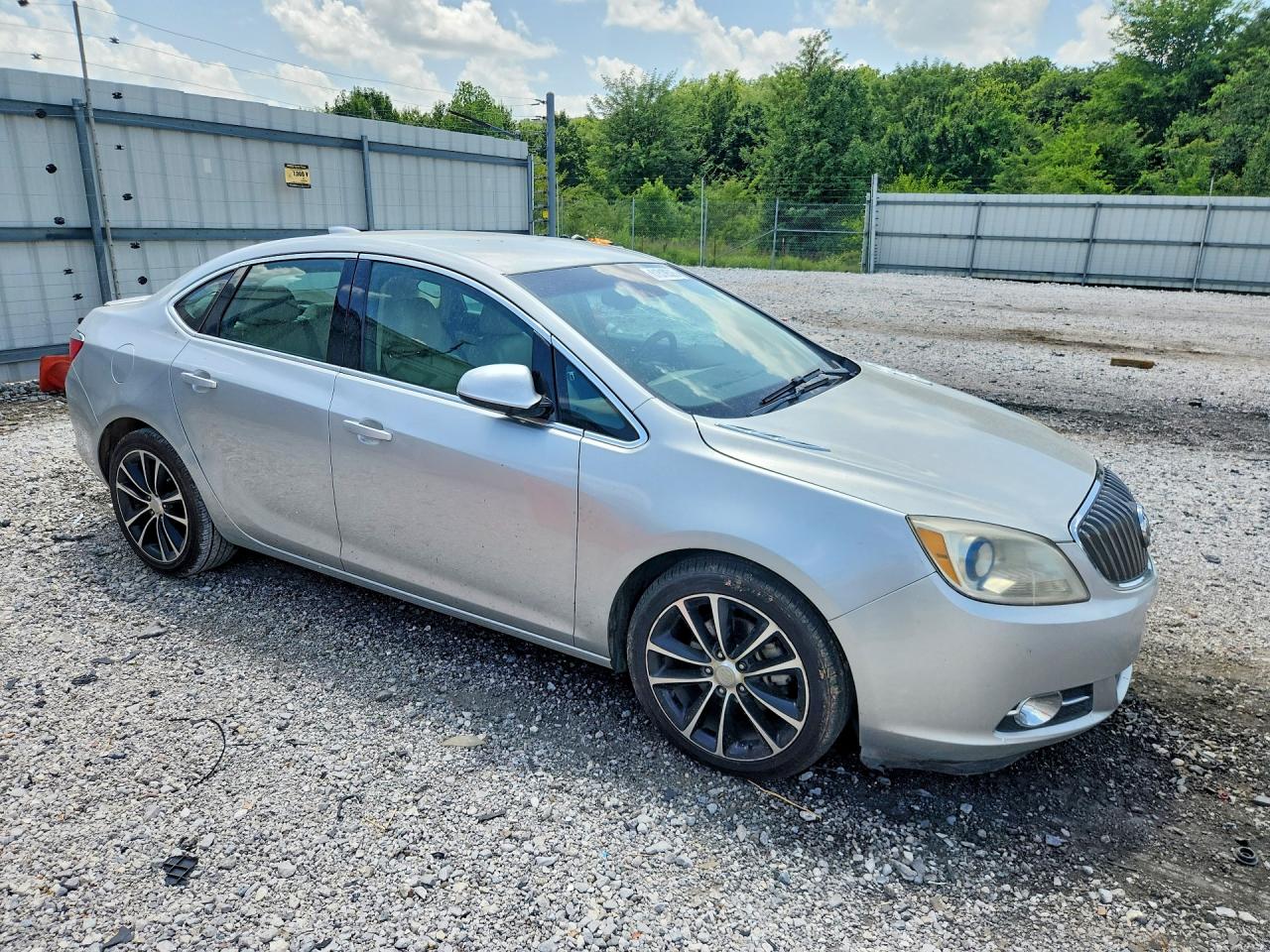2016 BUICK VERANO