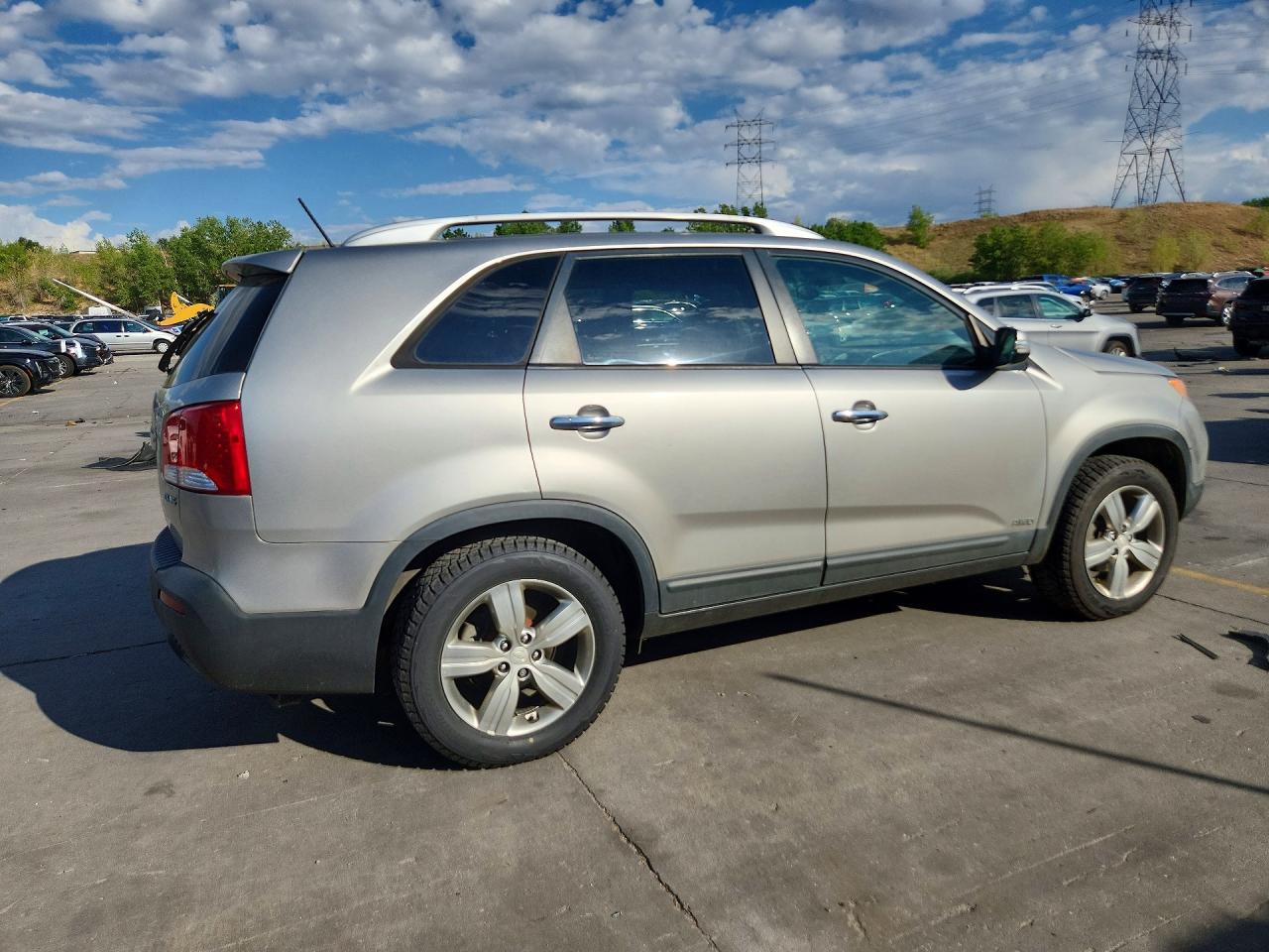 2013 KIA SORENTO