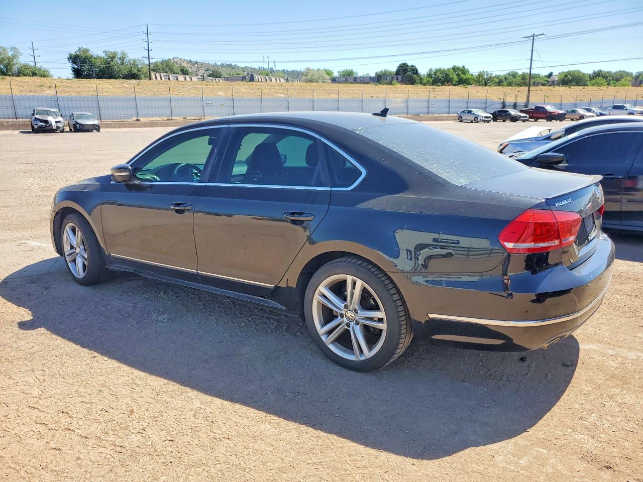 2013 VOLKSWAGEN PASSAT