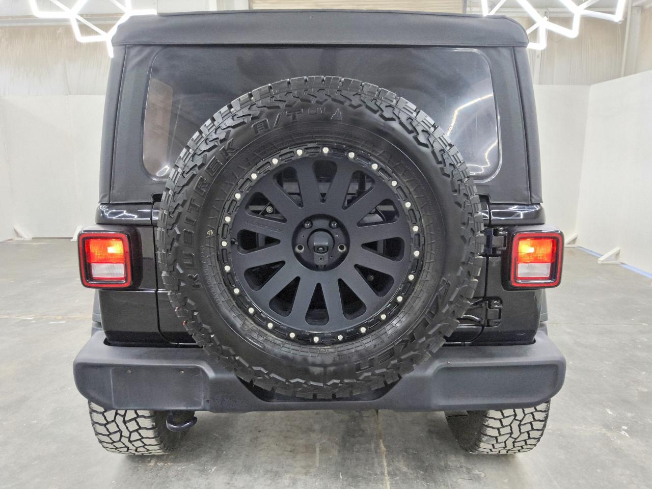 2022 JEEP WRANGLER