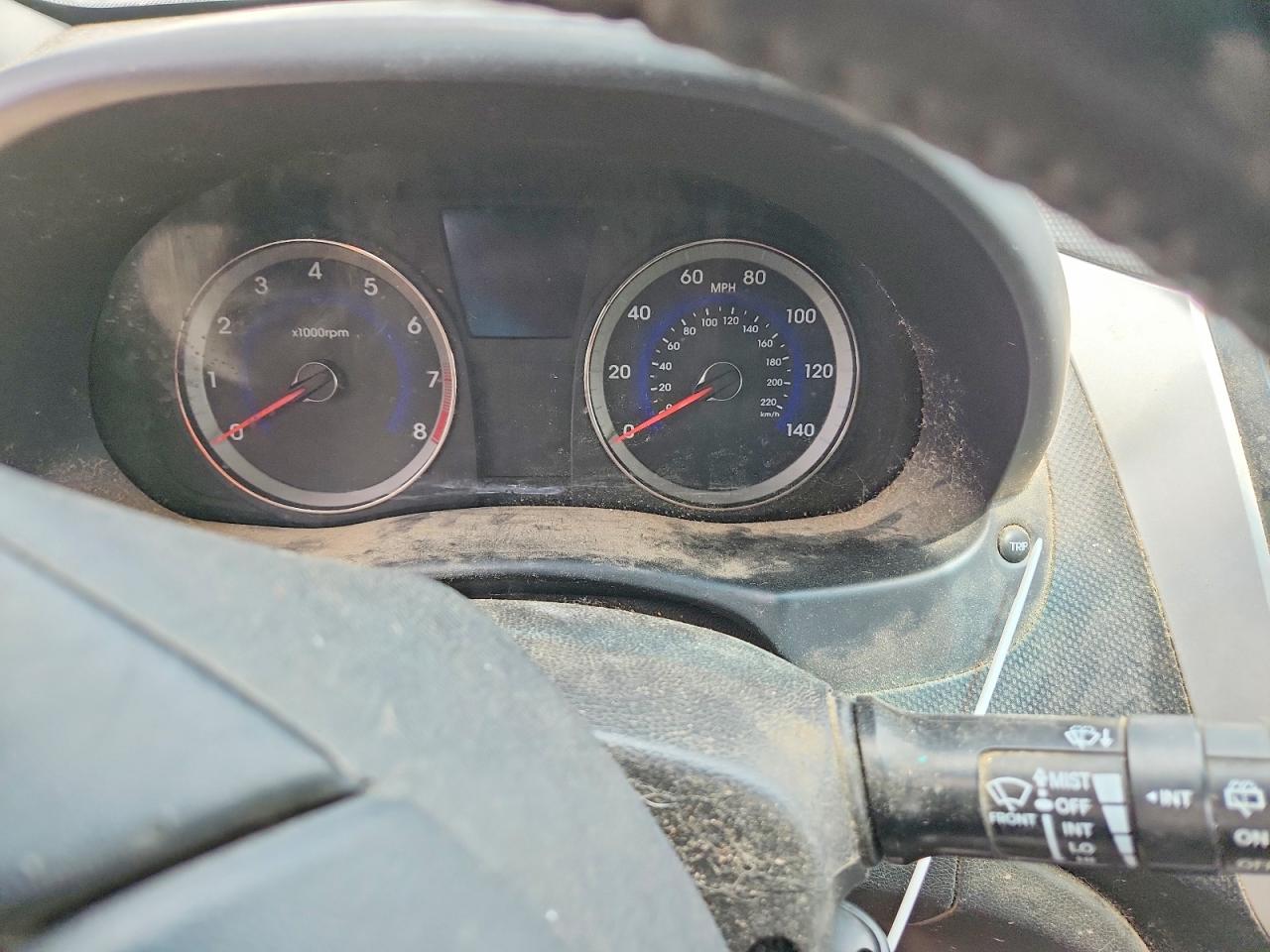 2012 HYUNDAI ACCENT