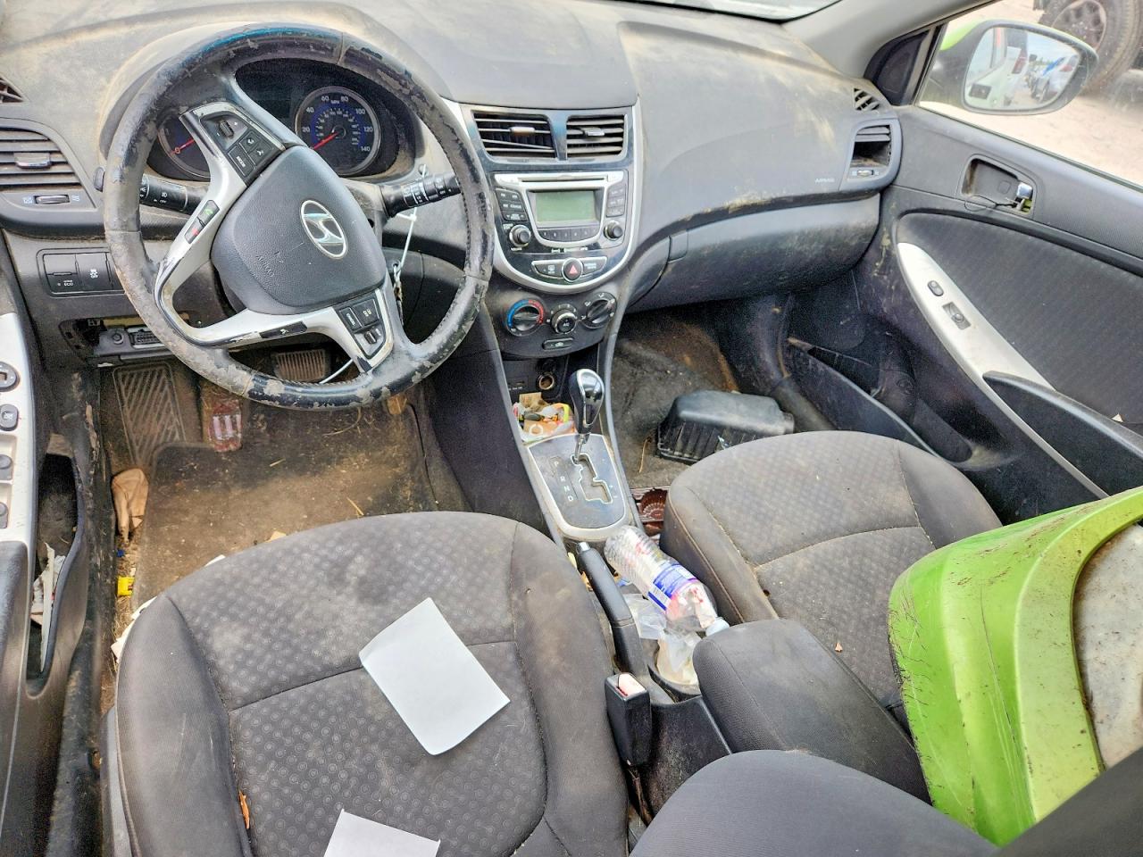 2012 HYUNDAI ACCENT