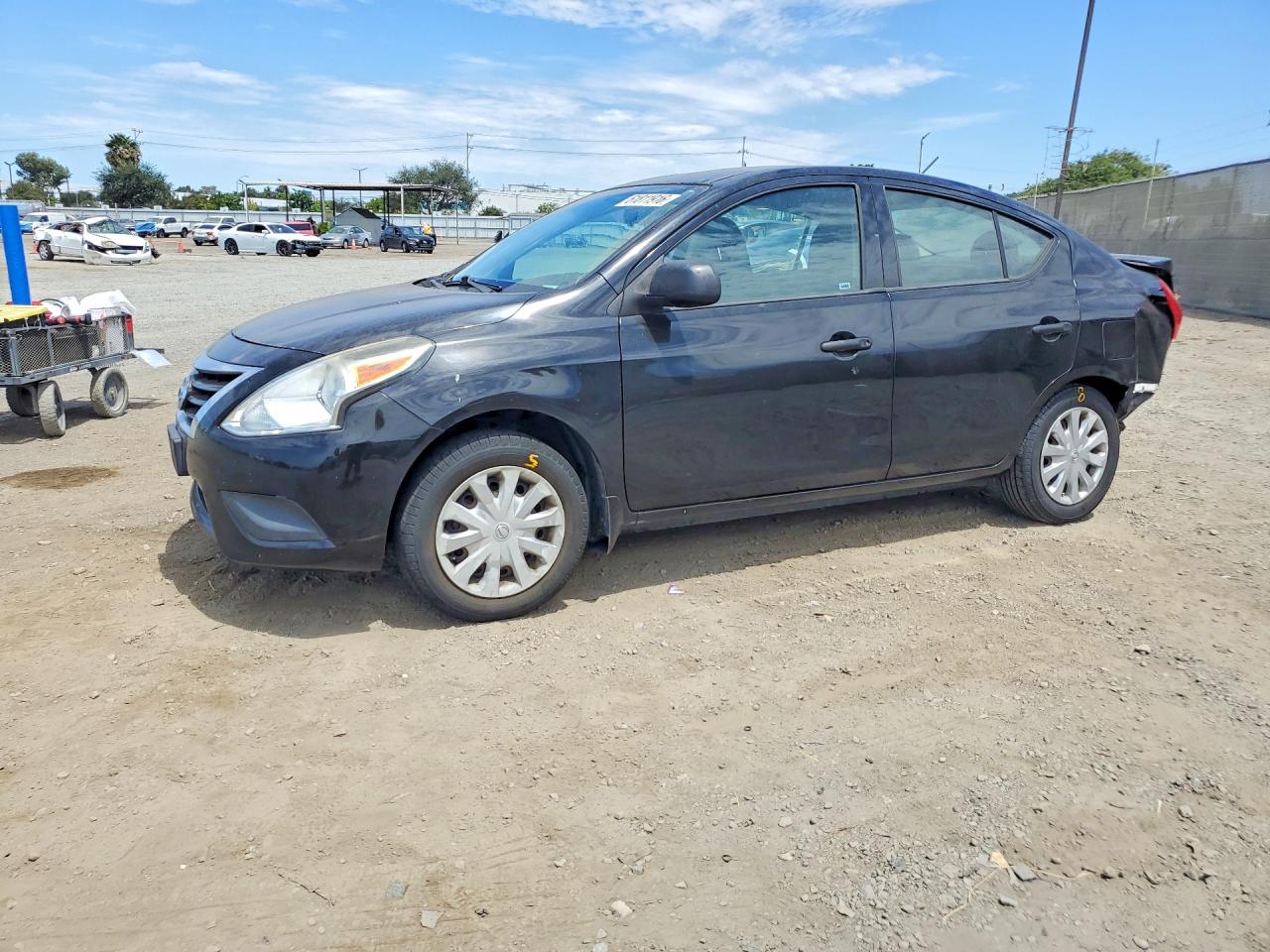 2015 NISSAN VERSA