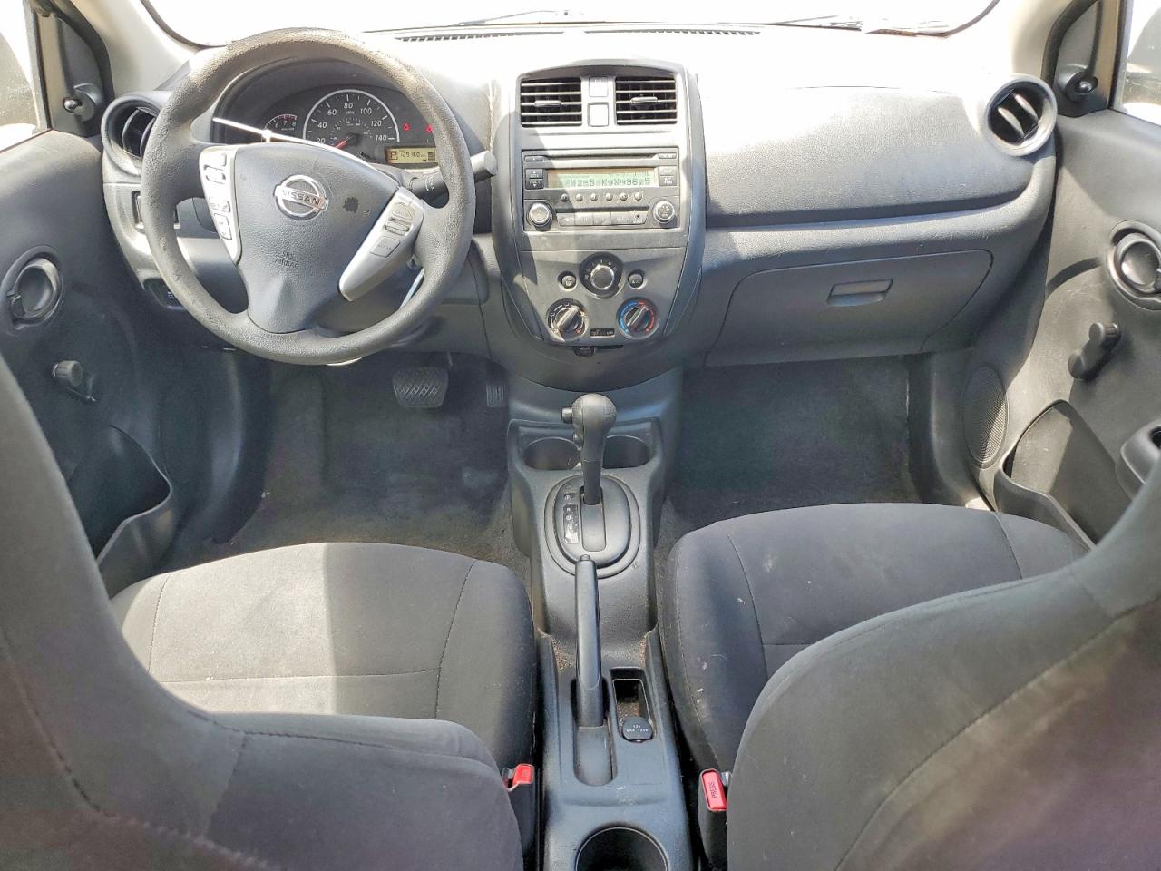2015 NISSAN VERSA
