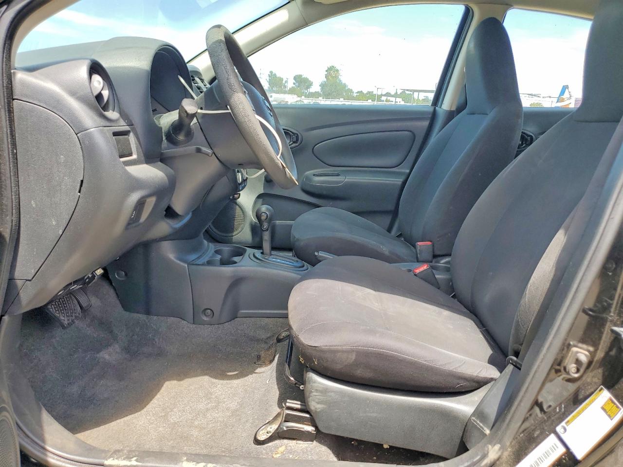 2015 NISSAN VERSA