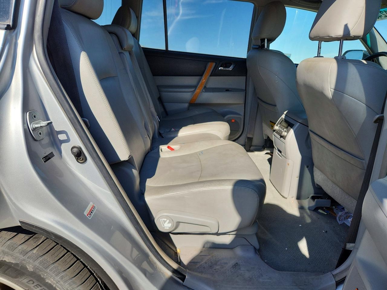 2008 TOYOTA HIGHLANDER