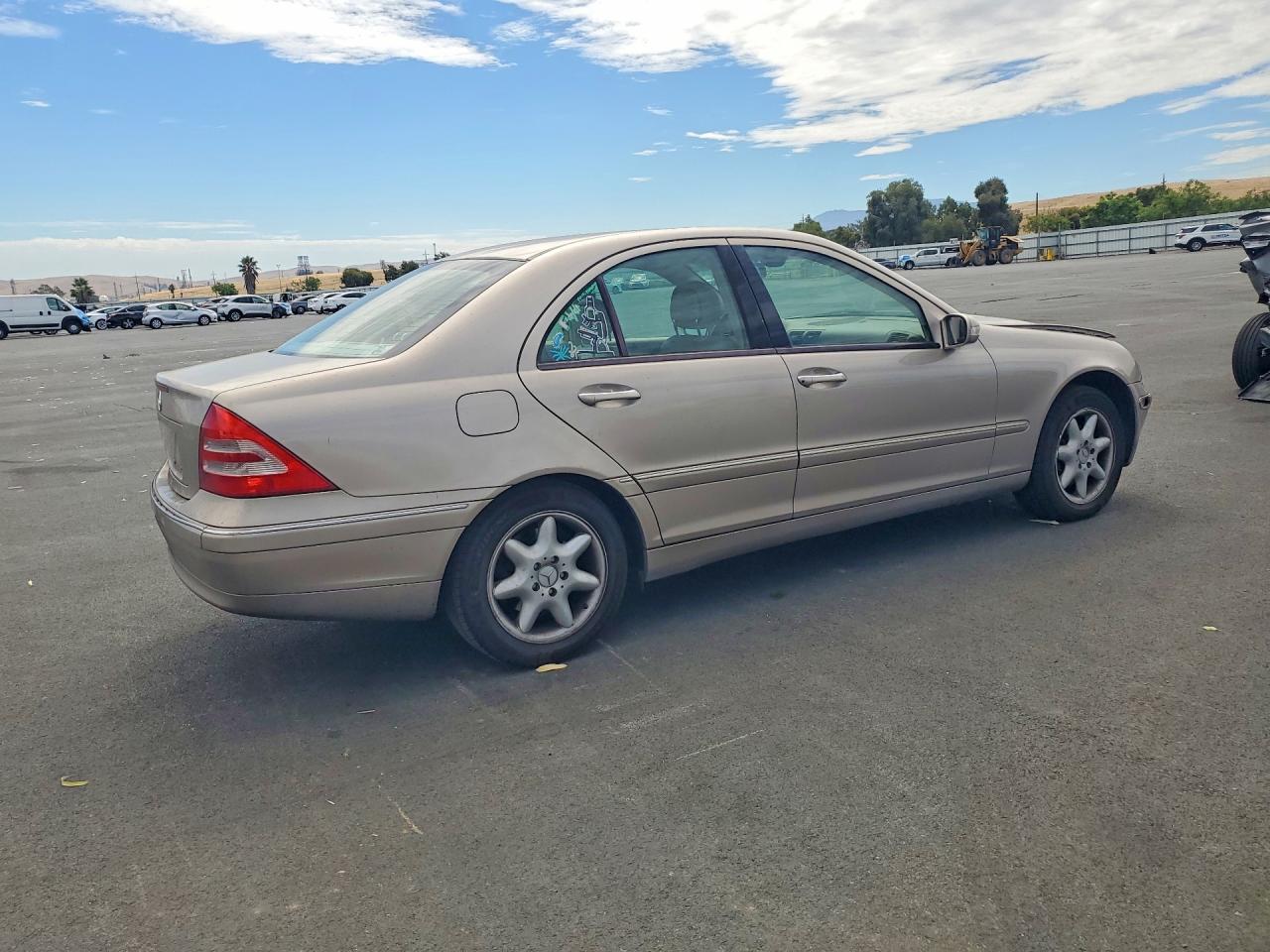2002 MERCEDES-BENZ C-CLASS