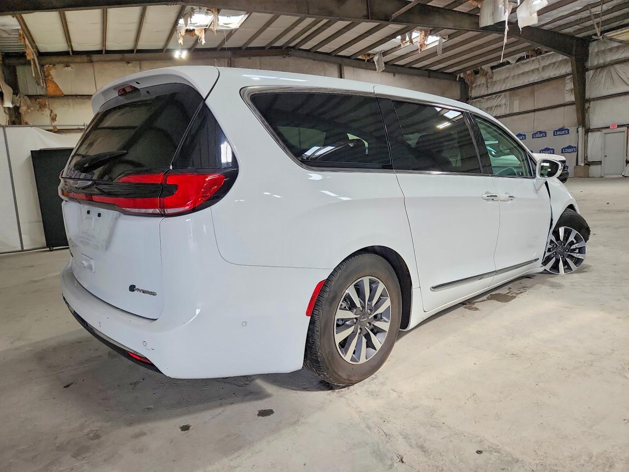 2022 CHRYSLER PACIFICA
