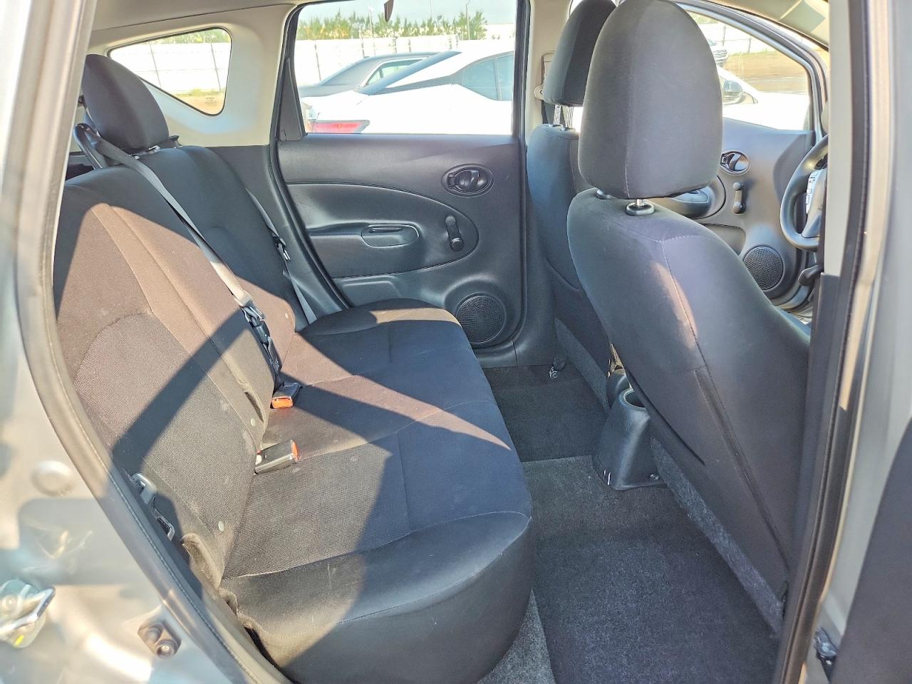 2015 NISSAN VERSA