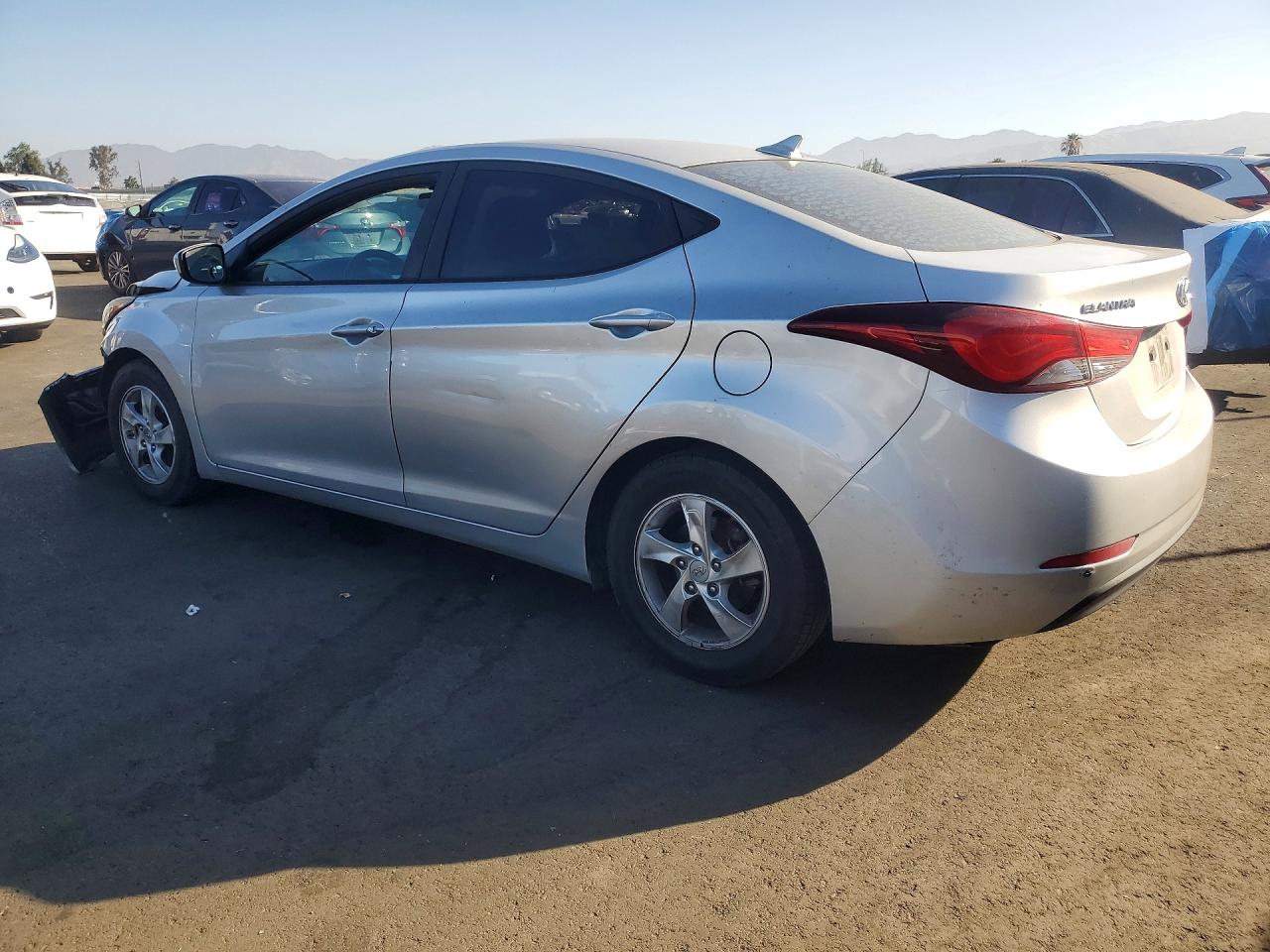 2015 HYUNDAI ELANTRA