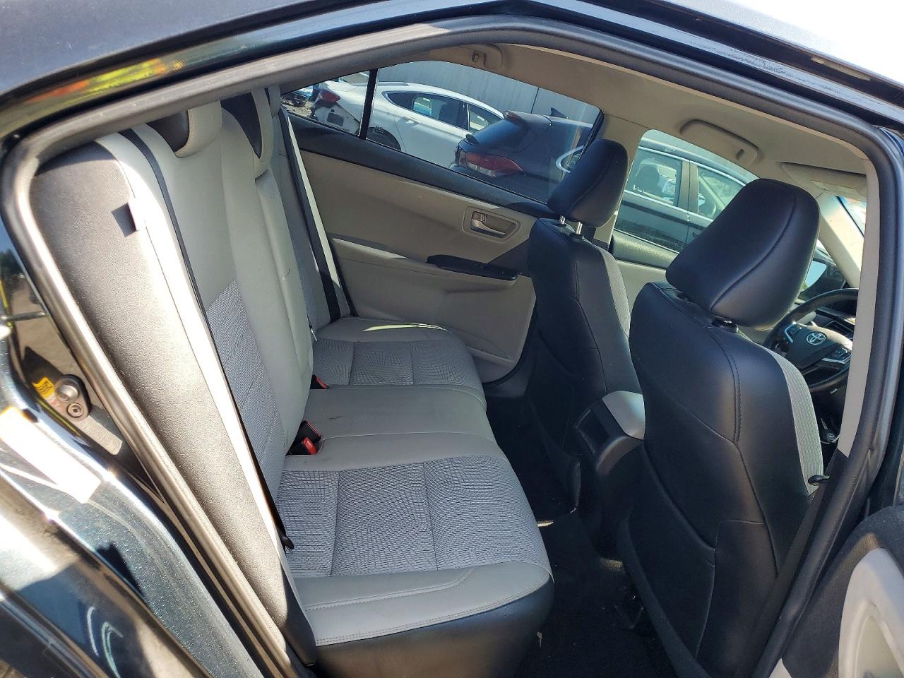 2016 TOYOTA CAMRY