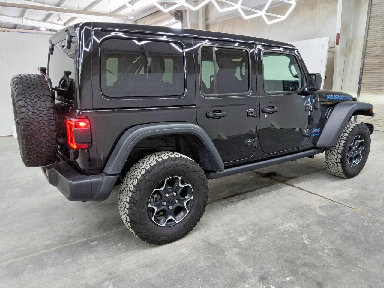 2023 JEEP WRANGLER