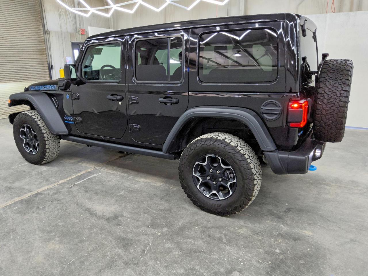 2023 JEEP WRANGLER