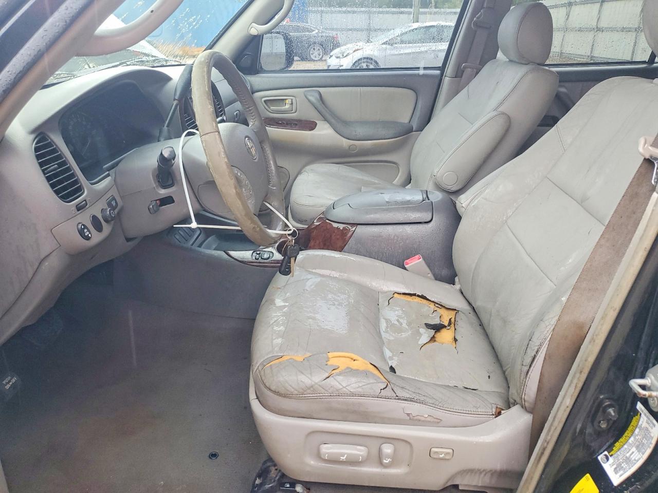 2005 TOYOTA SEQUOIA