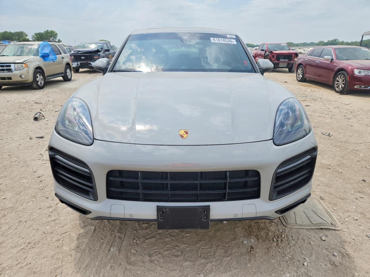 2022 PORSCHE CAYENNE
