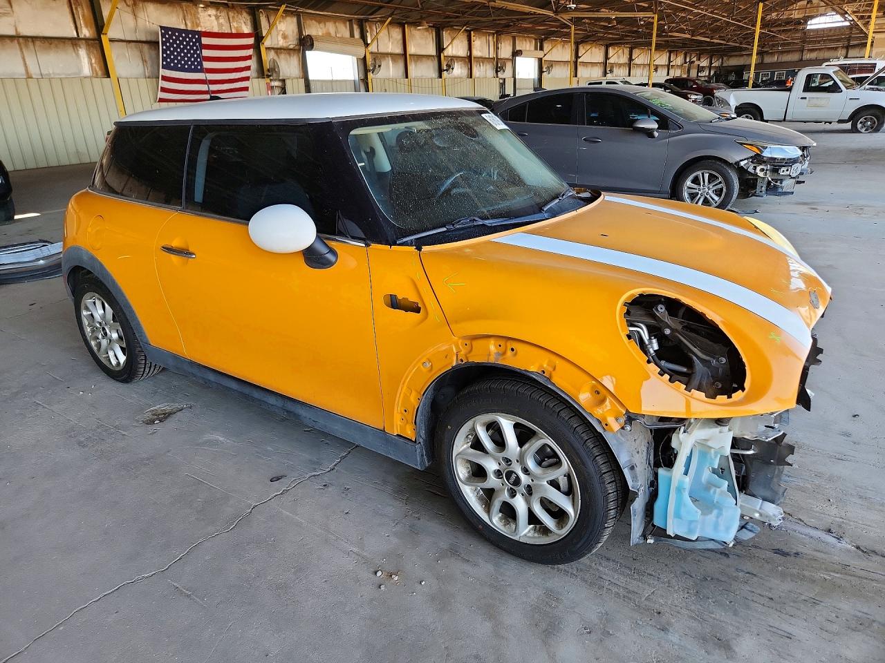 2015 MINI COOPER