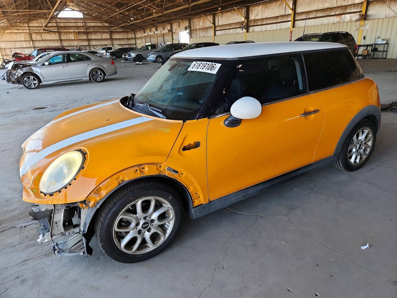 2015 MINI COOPER