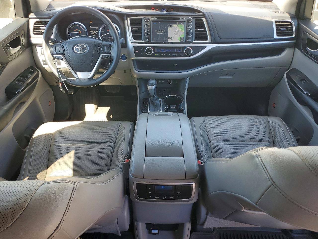 2017 TOYOTA HIGHLANDER