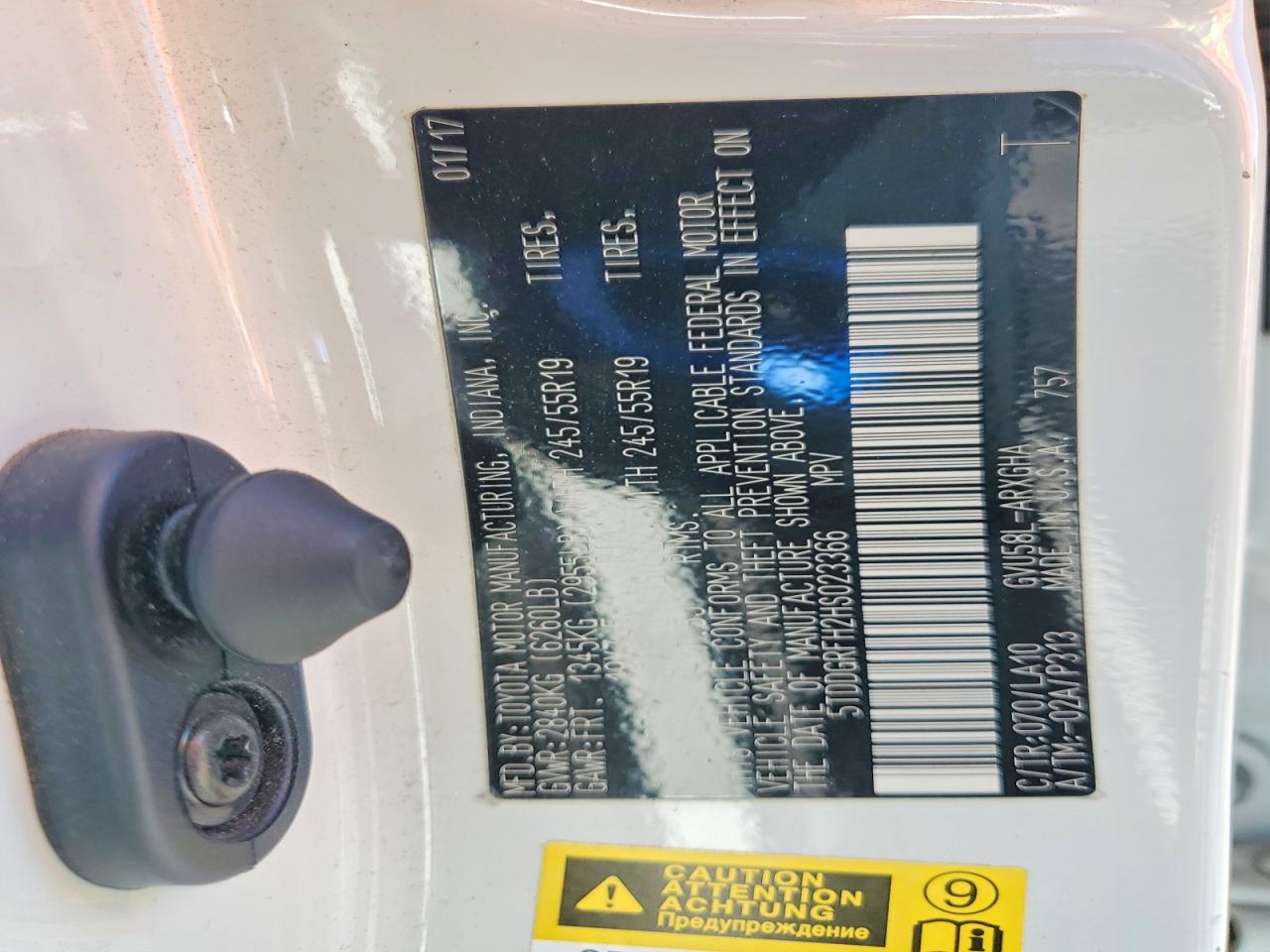 2017 TOYOTA HIGHLANDER