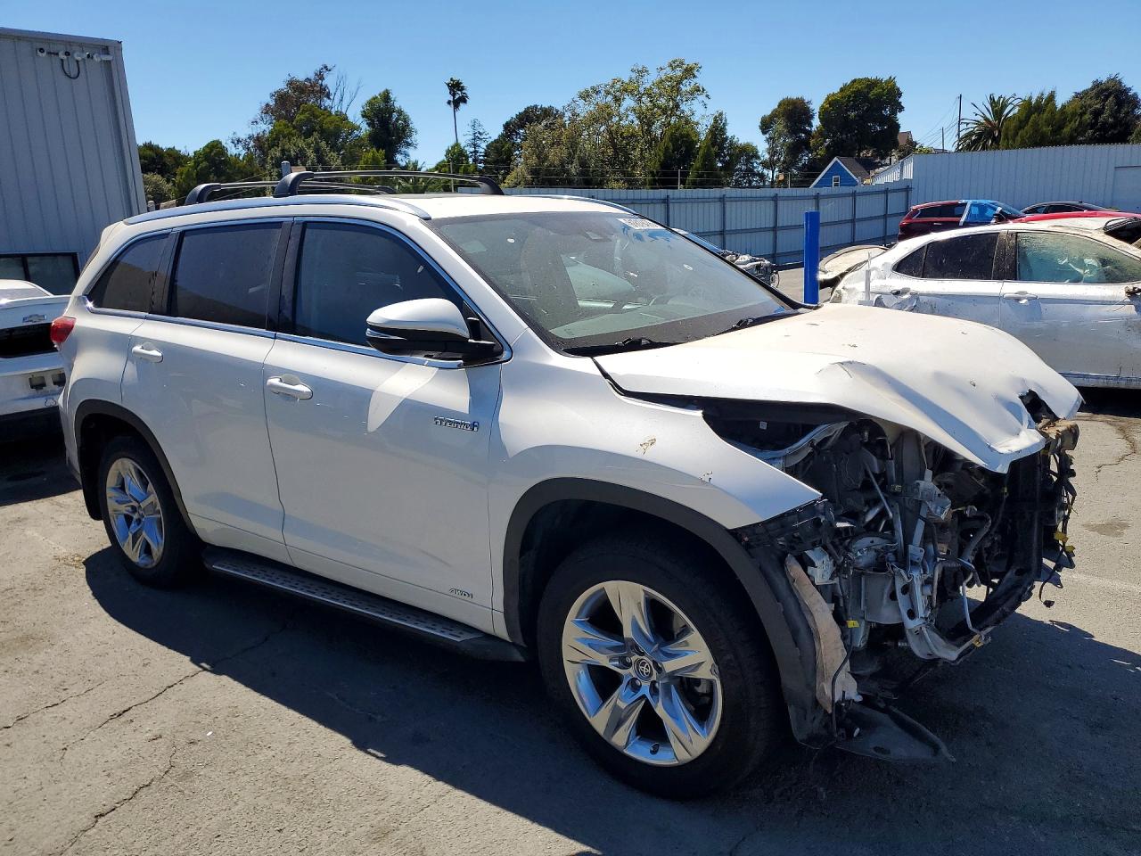 2017 TOYOTA HIGHLANDER