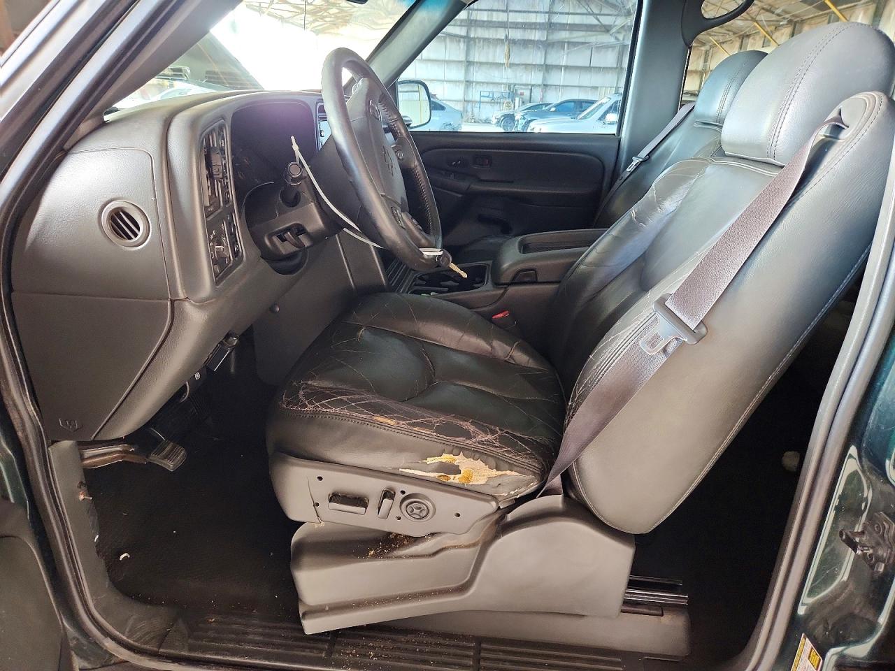 2004 CHEVROLET AVALANCHE