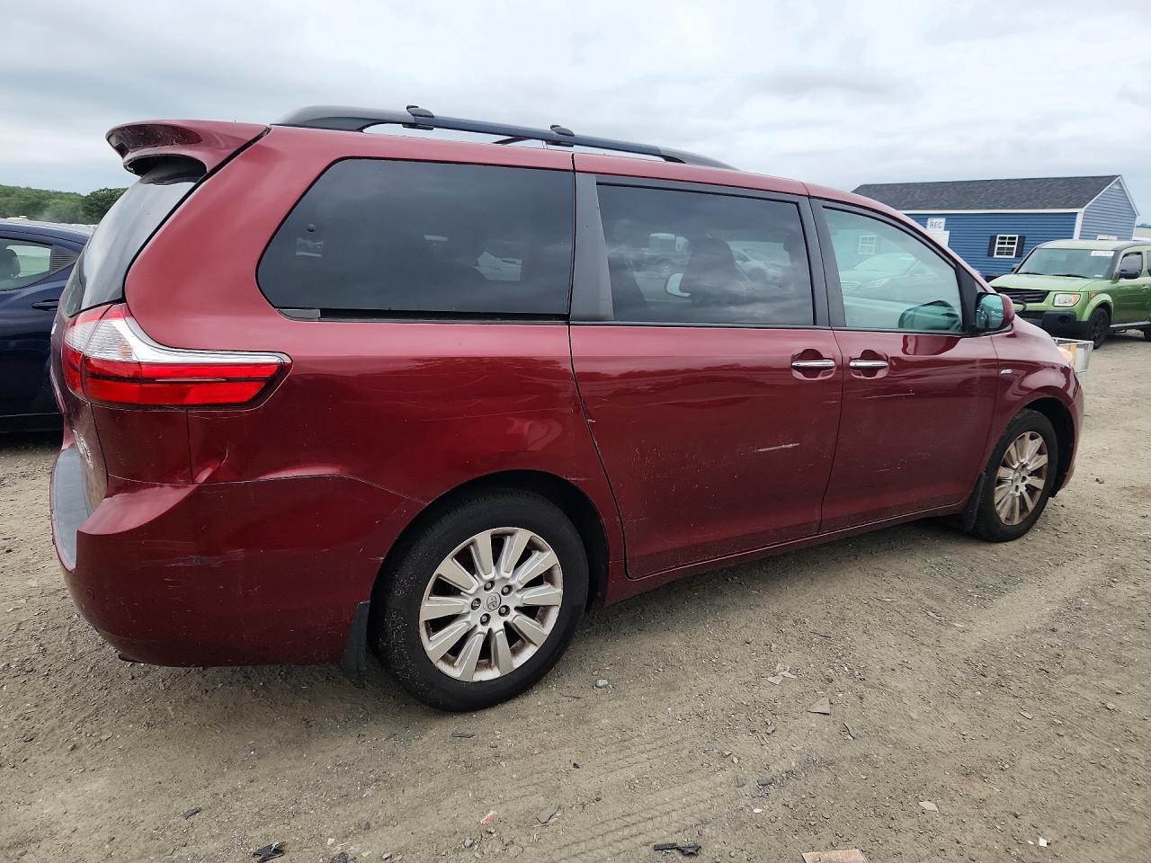 2016 TOYOTA SIENNA