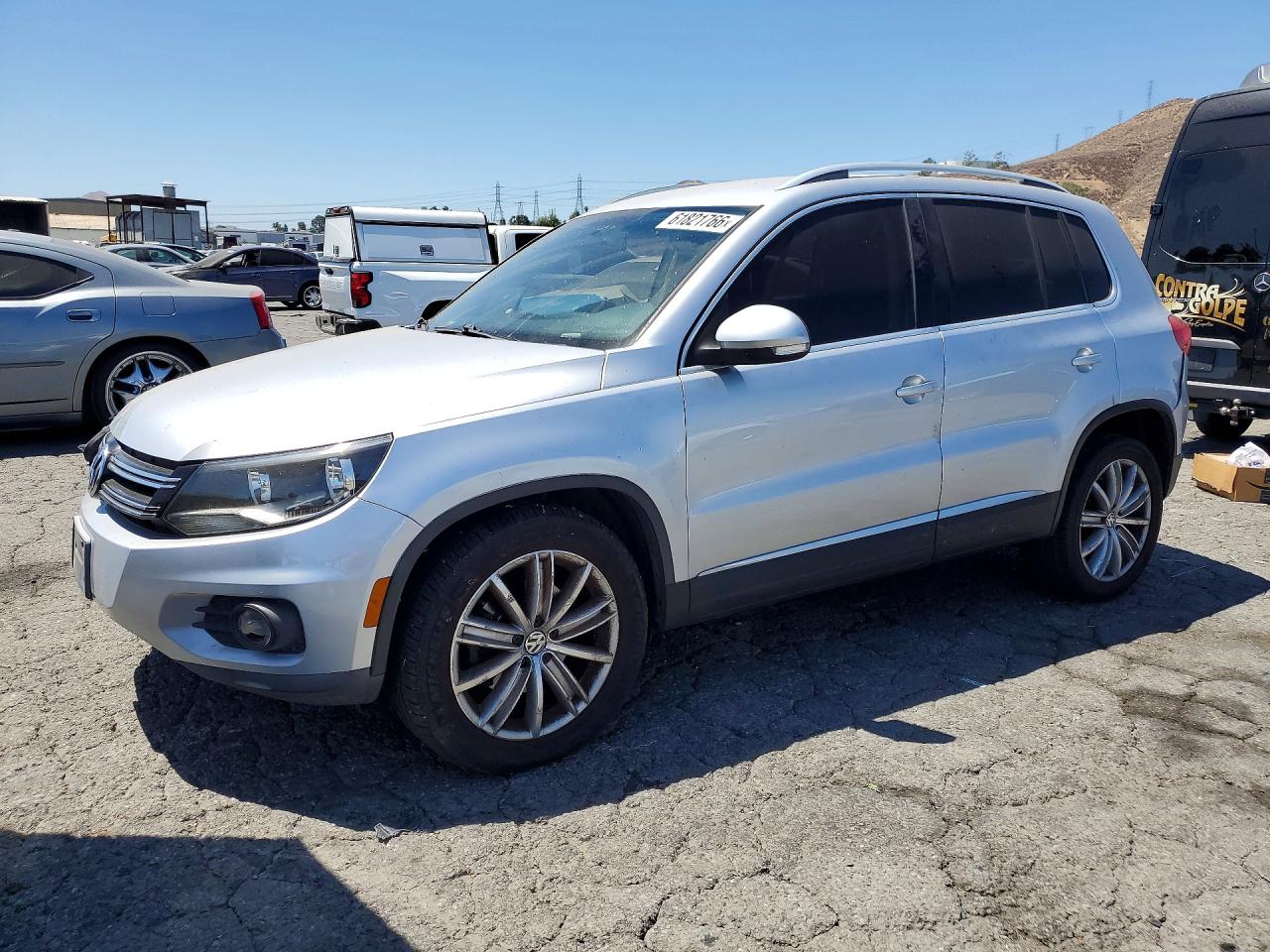 2012 VOLKSWAGEN TIGUAN