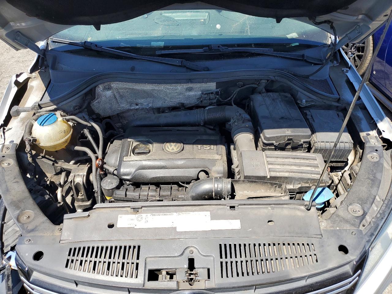 2012 VOLKSWAGEN TIGUAN