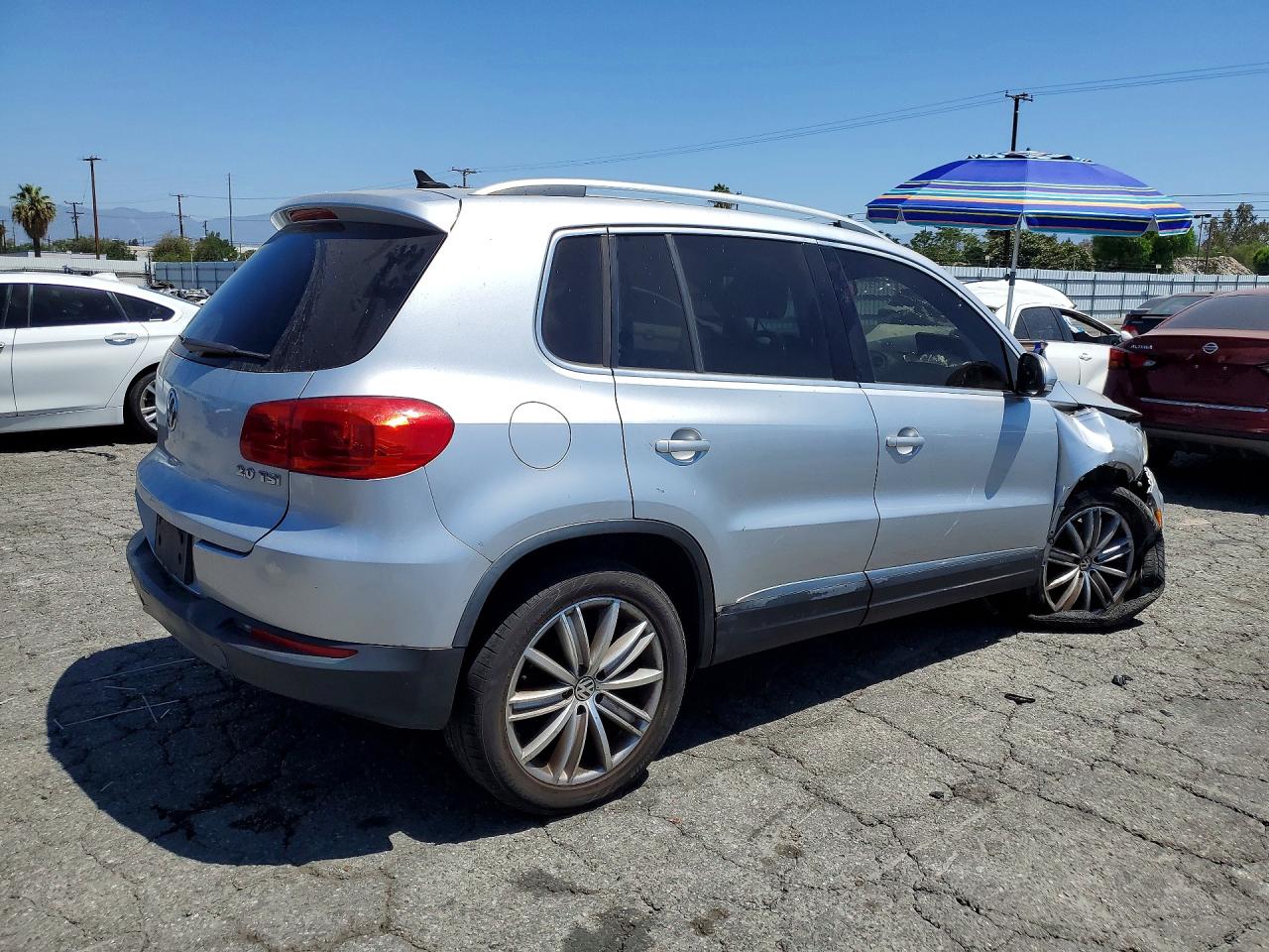2012 VOLKSWAGEN TIGUAN