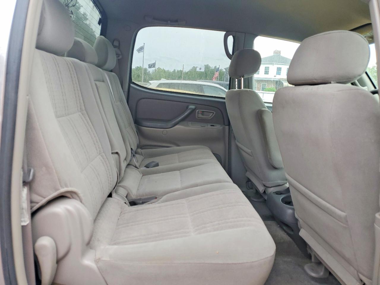 2004 TOYOTA TUNDRA