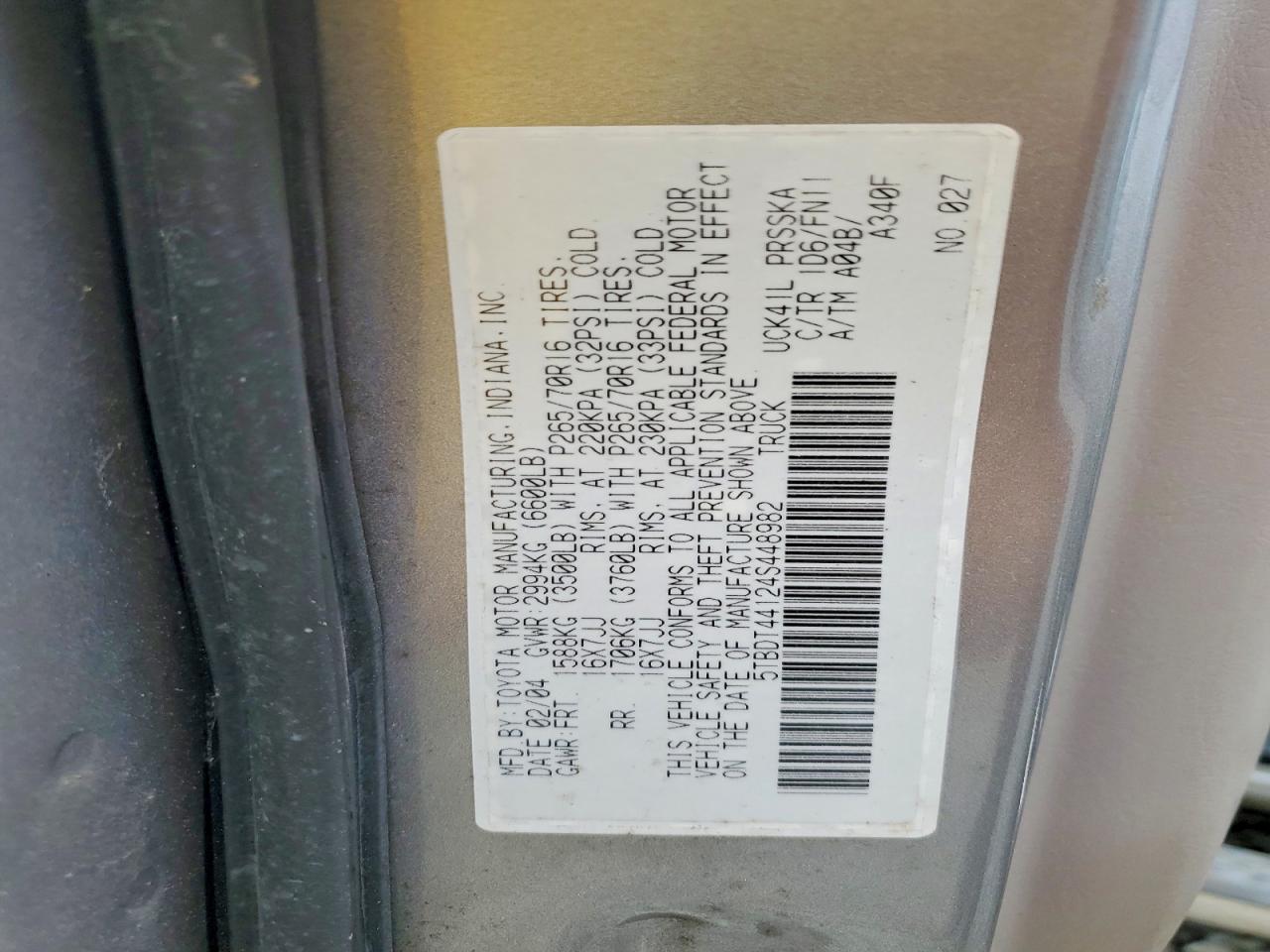 2004 TOYOTA TUNDRA