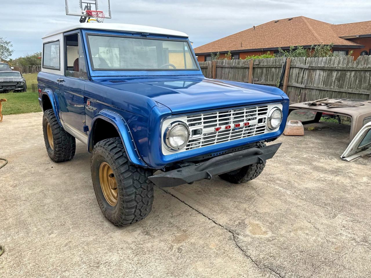 1966 FORD BRONCO