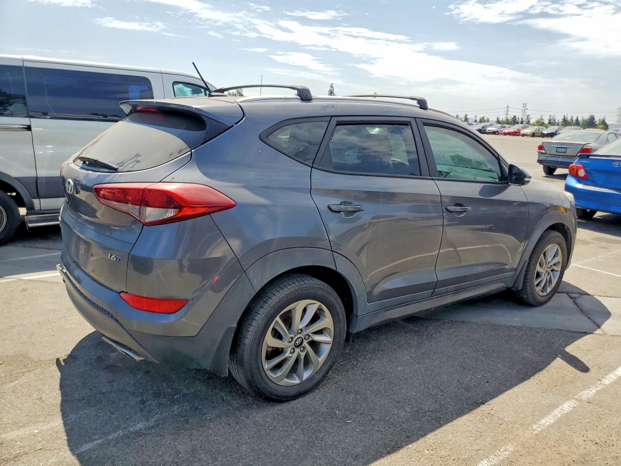 2016 HYUNDAI TUCSON
