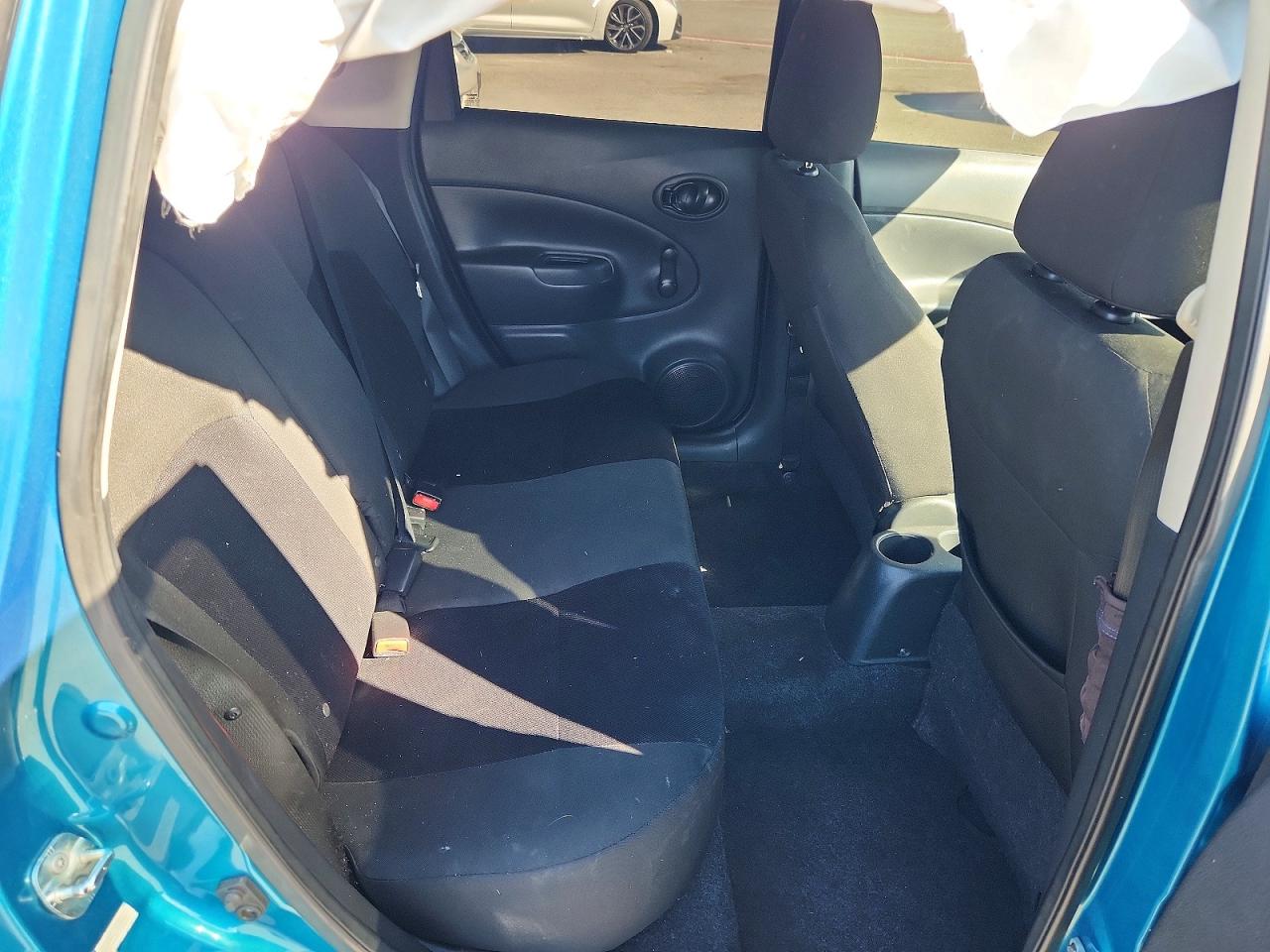 2015 NISSAN VERSA