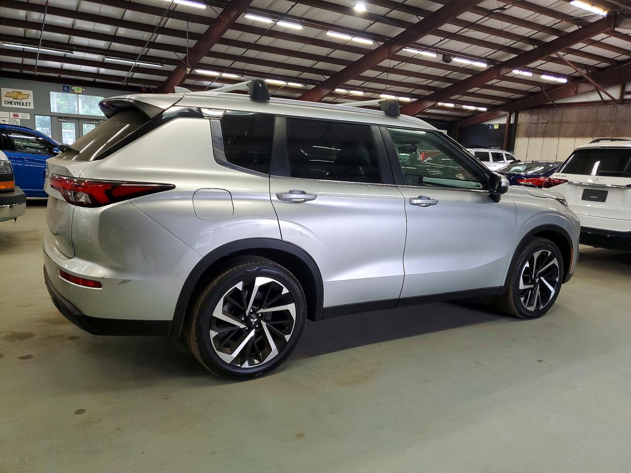 2022 MITSUBISHI OUTLANDER